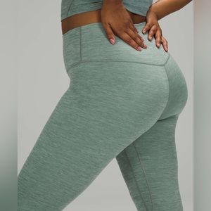 Lululemon Align Crop *21"
Heathered Tidewater Teal